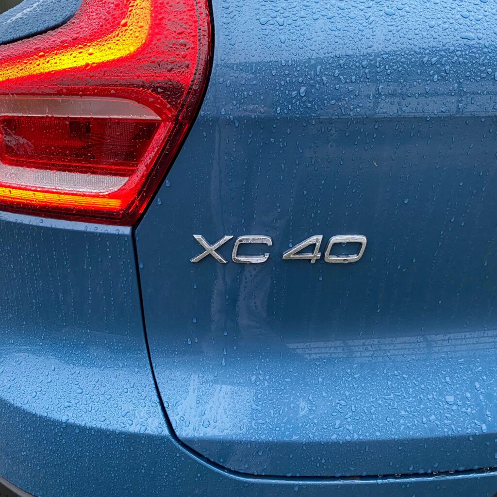 2023 Volvo XC40 "XC40"